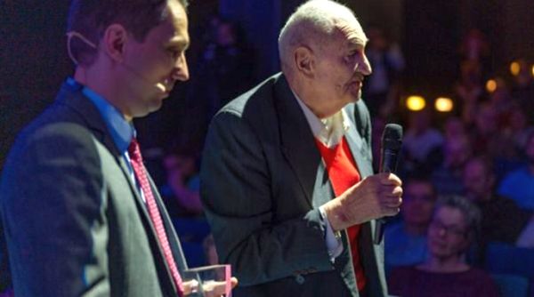 Počasna plaketa Nikoli Markoviću za poseban doprinos razvoju interneta u Srbiji